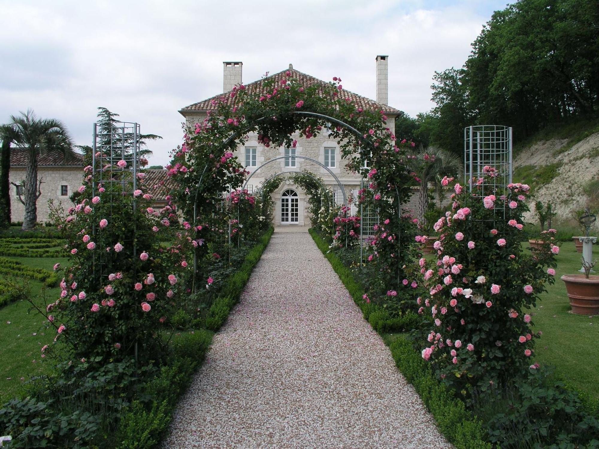 Chateau Lecusse - La Grande Roche - Hotel, Spa, Boutique & Restaurant Broze Exteriér fotografie